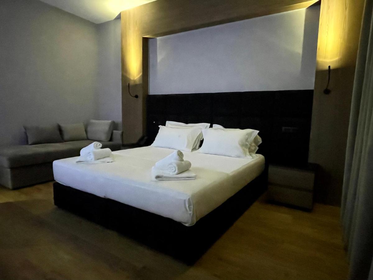 Elmar Hotel Vlorë Exterior foto